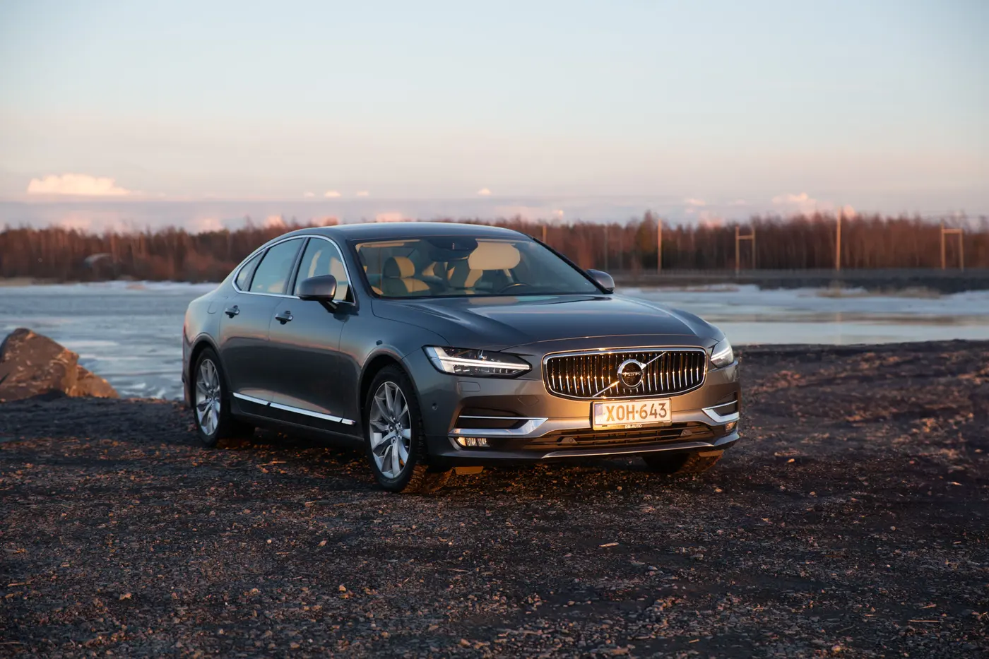 Volvo iltavalossa